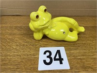 Yellow-green vintage frog figure