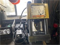 Weatherhead Hydraulic Press w/ Dies