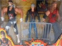1999 WCW WRESTLING RED & BLACK ATTACK FIGURES