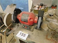 Tool Shop 6" double bench grinder mounted to