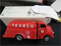 Ertl 1950 Cab Texaco Gas Truck - NIB