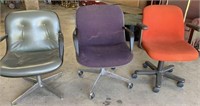 (3x)  Office Arm Chairs - 2 with wheels