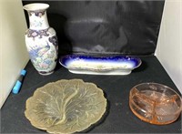 (4 pcs) Vase made in Japan, Blue & White tray,