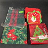 Christmas Table Cloth Serving Dish Pot Holders