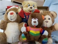 4 Collectible Teddie Bears