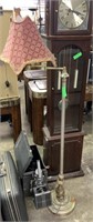 WOOD ARTISTS EASEL AND FLOOR LAMP WITH SHADE
