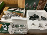 DEPT. 56 NORTH POLE WOODS ACCESSORIES