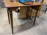 OAK COLLAPSABLE SEWING TABLE