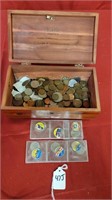 12 painted state quarters & forign coin lot w/box