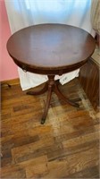 Vintage Duncan Table, needs relied on one section