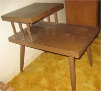 Vintage End Table 22"x16"x24"