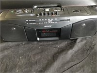 Sony CFS-204 Radio Cassetter Recorder