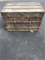 PUO Large Wooden Chest