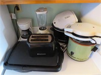 Kitchen Countertop Appliance Lot