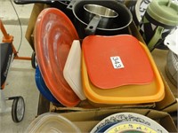 assorted plasticware and lids