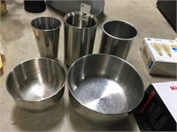 Stainless Containers & Bowls (5) PCS