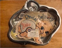 2000 Special Delivery Witon Cake Pan