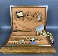 Jewerly Box With Costum Jewelry