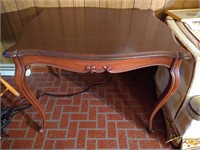 Walnut French Provencial Louis XV style table