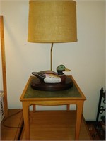 Leather top side table w/lamp & porcelain duck