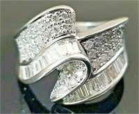 2.00 Cts Ribbon Wave Diamond Ring 18 Kt