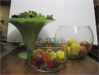 Plastic Fruit & Centerpiece Dishes