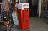 Machine à Coke / 58 x 16