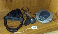 DISC PLAYER AND HEAD PHONES