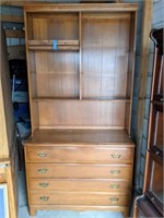 Maple Step Back Dresser With Hutch