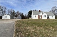 Bloomington Indiana Country Home on 2.20 acres