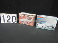2 1953 Corvette models