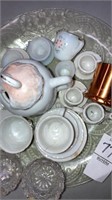 Miniature china set, mini copper England cup,