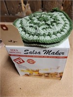 new salsa maker 2 crocheted pot holders