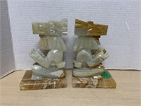 Pair of onyx bookends - Aztec chiefs