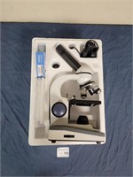 Microscope in good condition