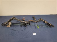 Camo compound bow with extra attachments