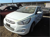 2012 Hyundai Accent KMHCU4AE2CU047719 White
