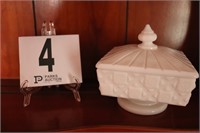 Westmoreland Covered Milk Glass Candy Dish (Rm 1)
