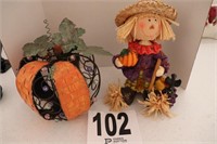 Scarecrow And Metal Pumpkin Decor (Rm 1)