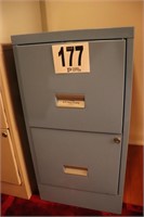 (2 Drawer) Metal File Cabinet (Rm 4)