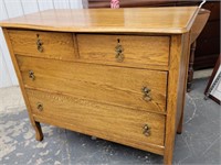 Oak dresser 4 drawers refinished