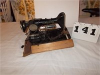 Singer Sewsing Machine