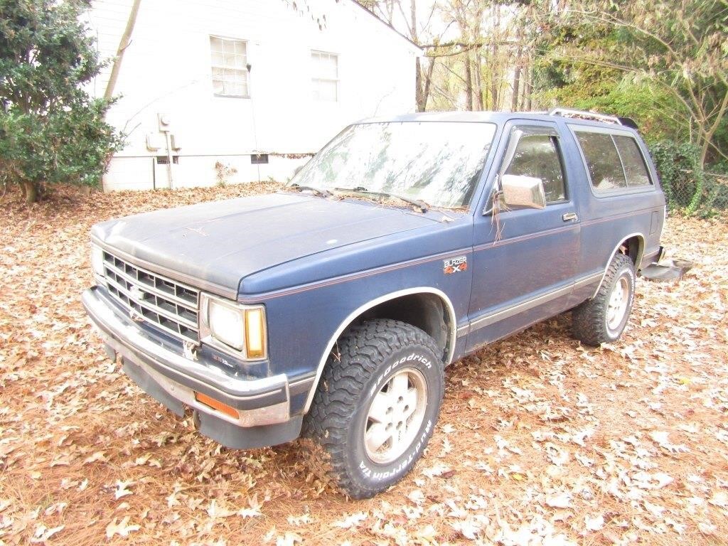 88 Chevy Blazer 4 Wheel Drive Stick Shift  #297