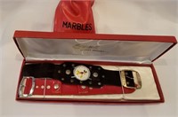VINTAGE MICKEY MOUSE WATCH AND BAG OF MARBLES