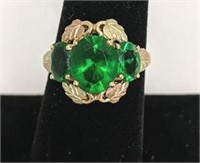 Gold Ring with Three Emeralds size 8 1/4
