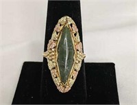 12k Gold Ring with Green Gemstone size 8.5