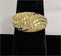 14k Gold Ring size 8 1/4