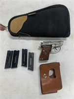 Beretta Model 21-A .22 LR 4 Clips, Leather Holster