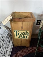 Wood trash bin