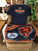 Chicago Bears T-shirt & Flag